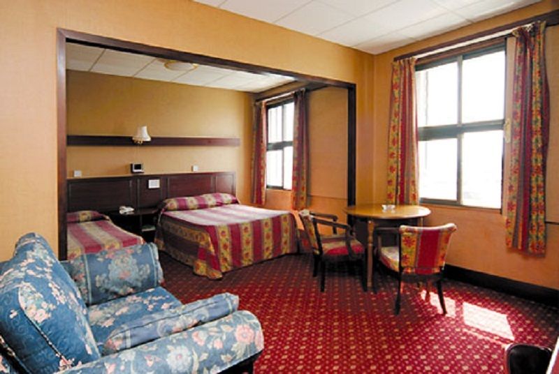 Bristol Hotel Cebelitarık Dış mekan fotoğraf